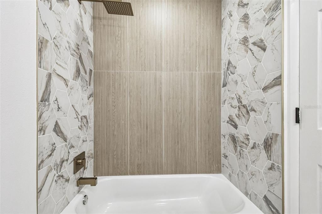 Active With Contract: $285,000 (3 beds, 2 baths, 1377 Square Feet)