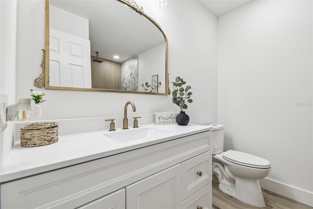 Active With Contract: $285,000 (3 beds, 2 baths, 1377 Square Feet)