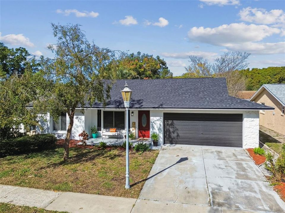 Active With Contract: $285,000 (3 beds, 2 baths, 1377 Square Feet)