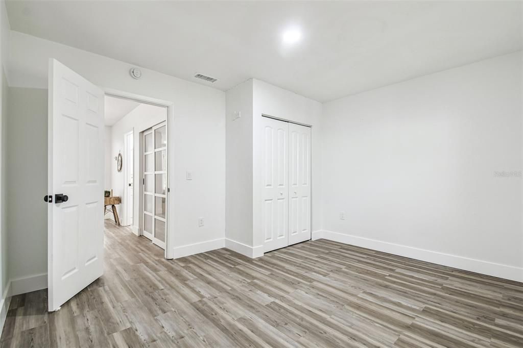 Active With Contract: $285,000 (3 beds, 2 baths, 1377 Square Feet)