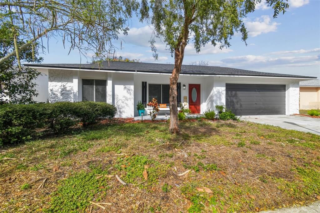 Active With Contract: $285,000 (3 beds, 2 baths, 1377 Square Feet)