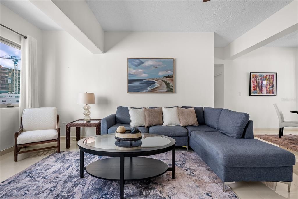 На продажу: $635,000 (2 спален, 1 ванн, 1165 Квадратных фут)