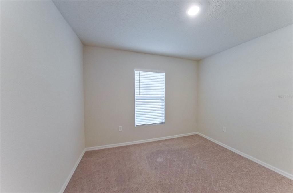 For Rent: $1,645 (4 beds, 2 baths, 1449 Square Feet)