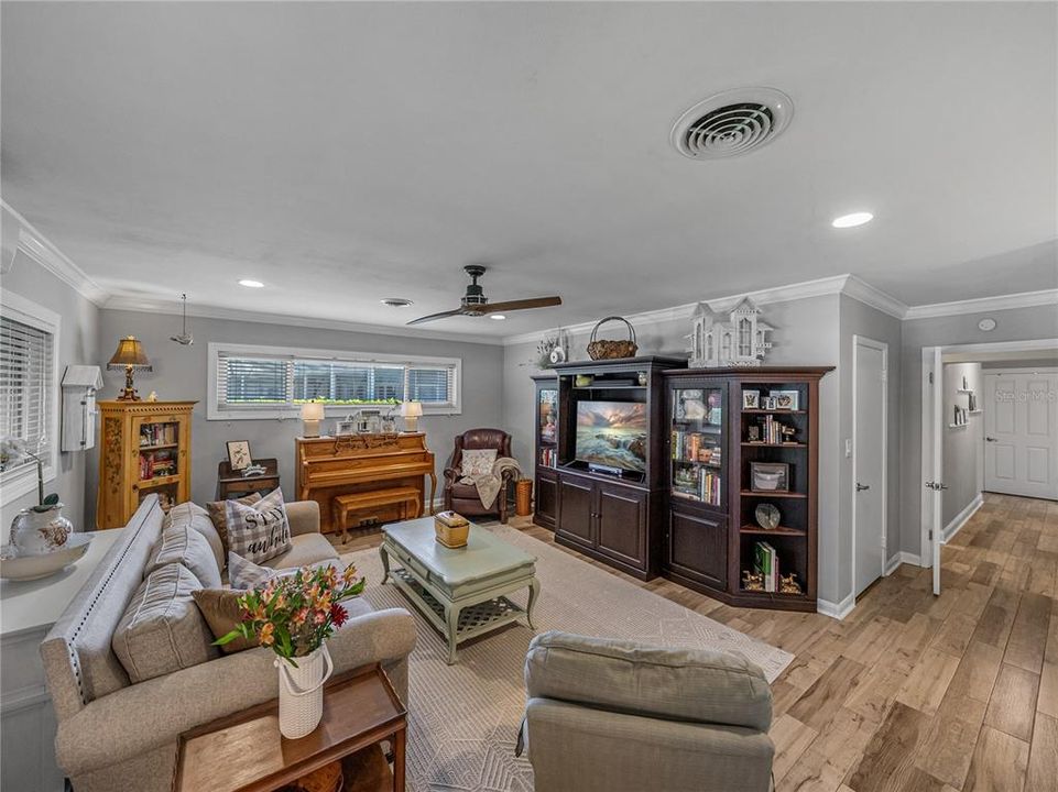 待售: $1,795,000 (4 贝兹, 4 浴室, 3658 平方英尺)