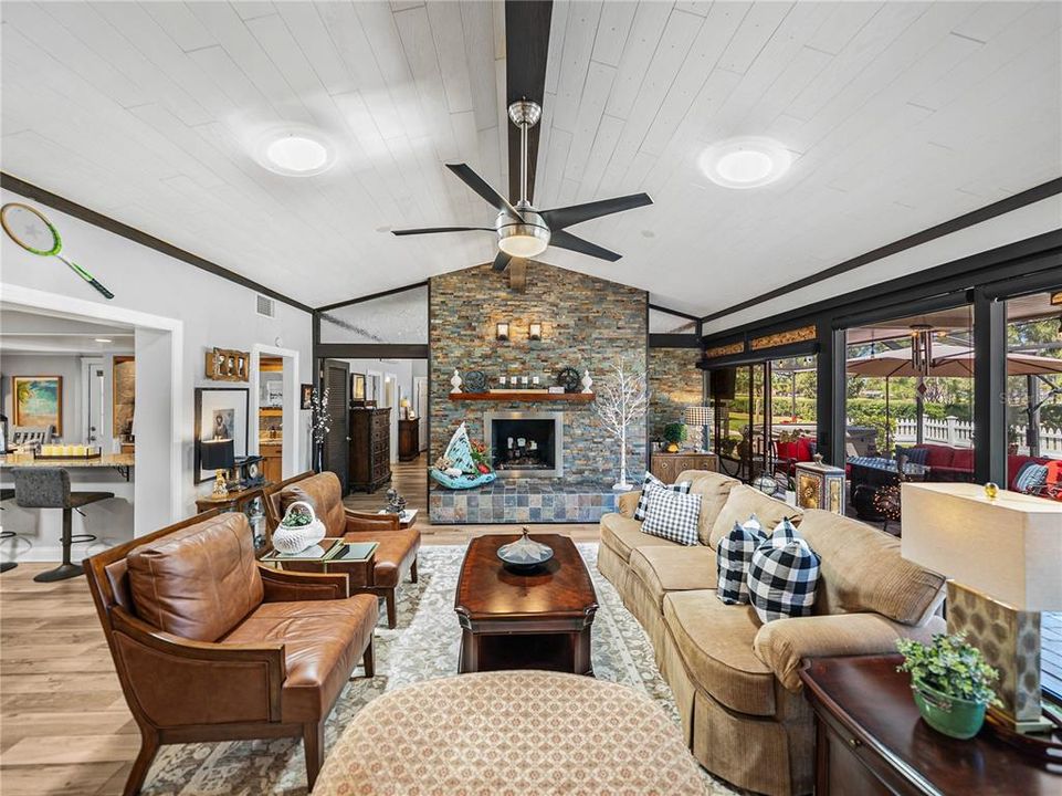 待售: $1,795,000 (4 贝兹, 4 浴室, 3658 平方英尺)