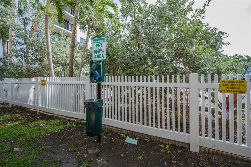 合同活跃: $549,500 (2 贝兹, 2 浴室, 1310 平方英尺)