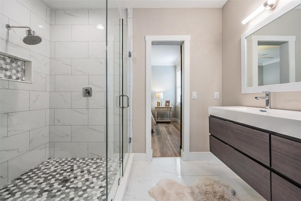 待售: $1,349,000 (5 贝兹, 3 浴室, 3689 平方英尺)