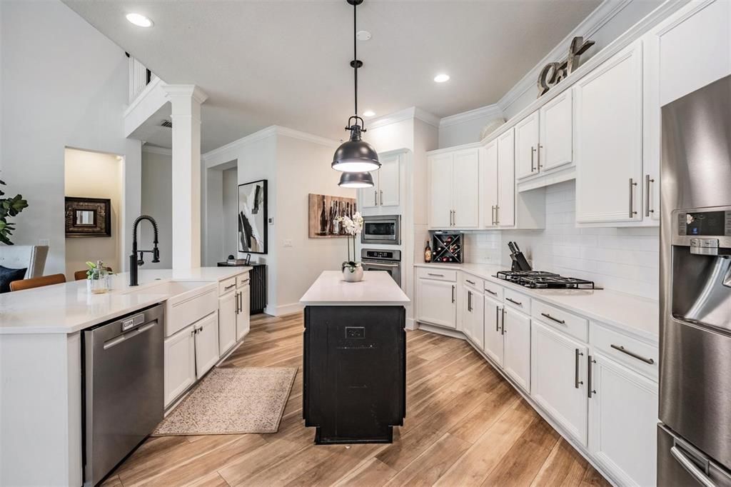 待售: $1,349,000 (5 贝兹, 3 浴室, 3689 平方英尺)