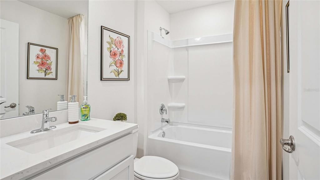 For Sale: $269,990 (3 beds, 2 baths, 1328 Square Feet)