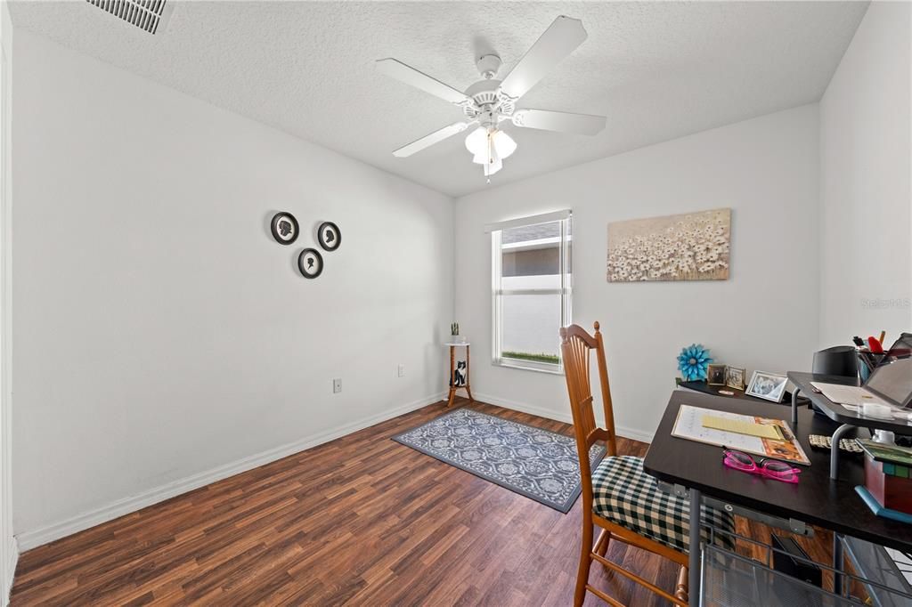 For Sale: $290,000 (3 beds, 2 baths, 1364 Square Feet)