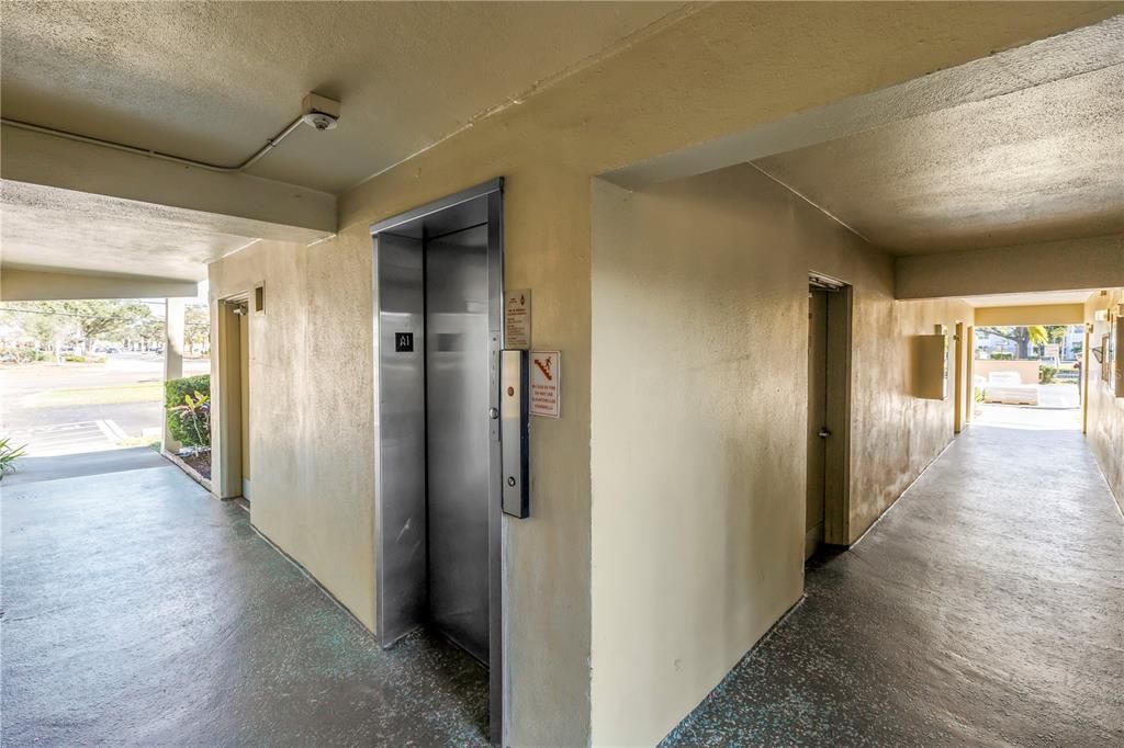 待售: $125,000 (1 贝兹, 1 浴室, 650 平方英尺)