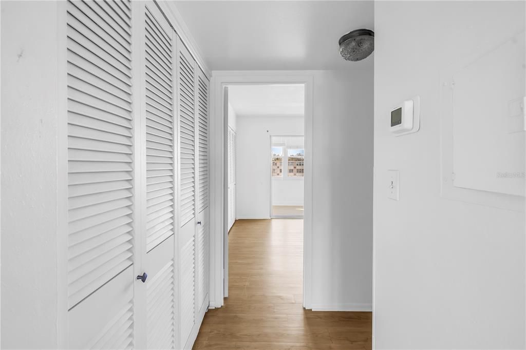 待售: $125,000 (1 贝兹, 1 浴室, 650 平方英尺)