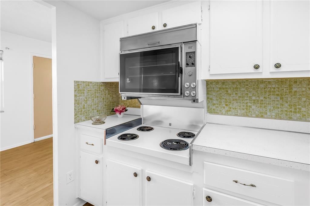 待售: $125,000 (1 贝兹, 1 浴室, 650 平方英尺)