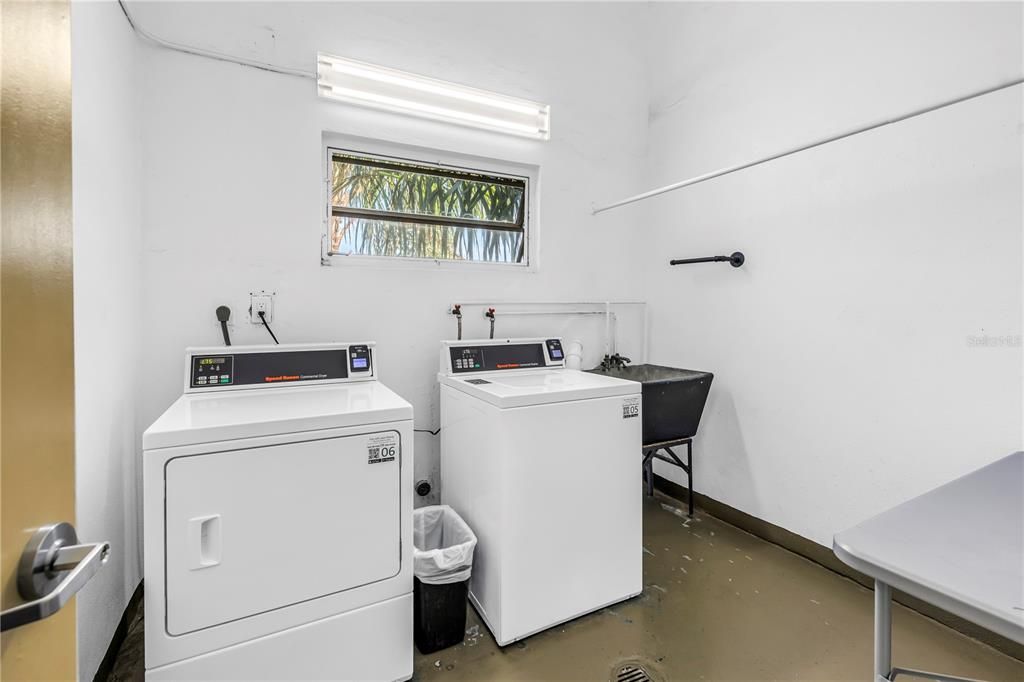 待售: $125,000 (1 贝兹, 1 浴室, 650 平方英尺)