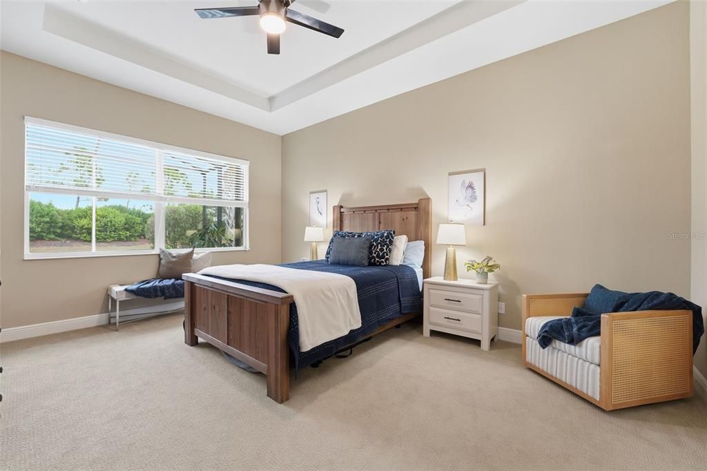 待售: $550,000 (3 贝兹, 2 浴室, 2281 平方英尺)