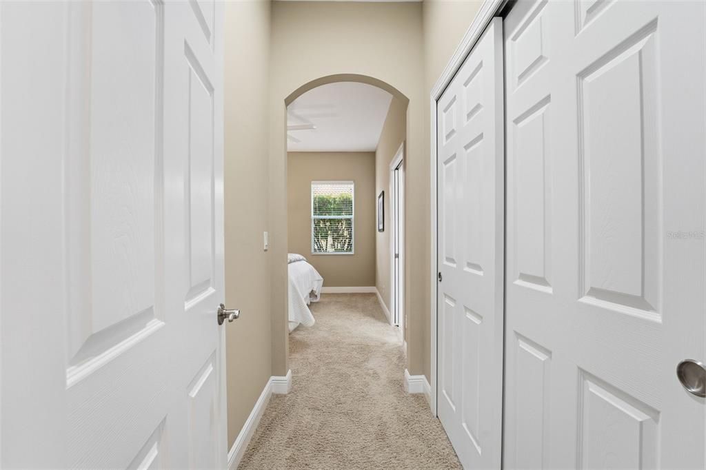 待售: $550,000 (3 贝兹, 2 浴室, 2281 平方英尺)