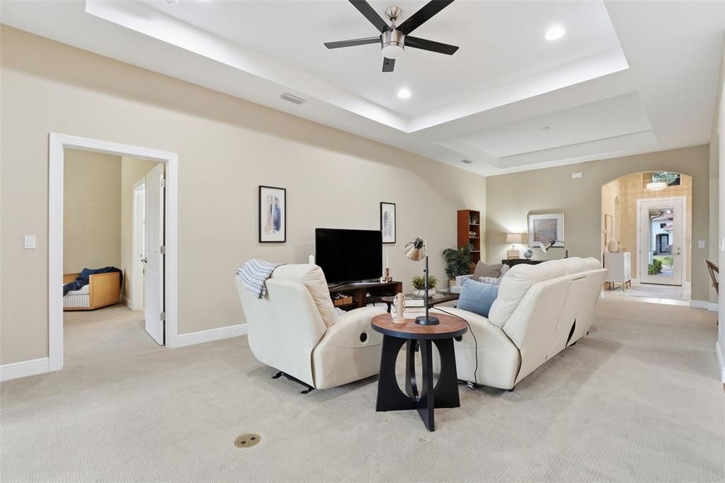 待售: $550,000 (3 贝兹, 2 浴室, 2281 平方英尺)