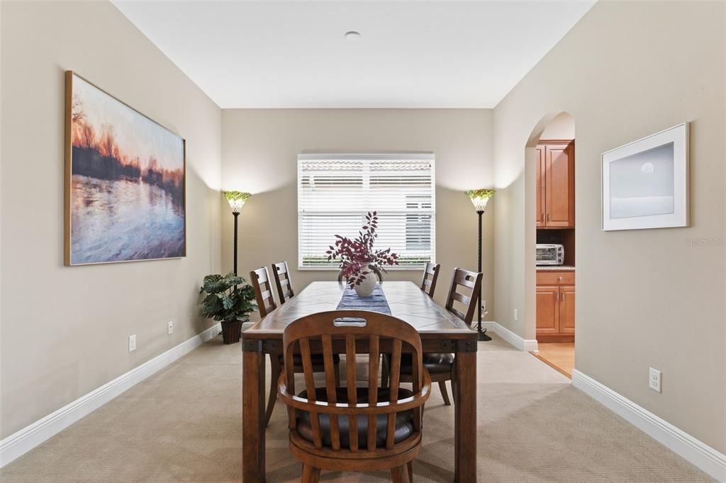 待售: $550,000 (3 贝兹, 2 浴室, 2281 平方英尺)