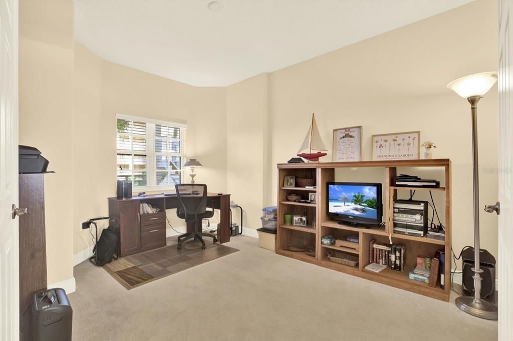 Active With Contract: $425,000 (2 beds, 2 baths, 1700 Square Feet)