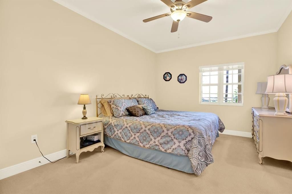 Active With Contract: $425,000 (2 beds, 2 baths, 1700 Square Feet)