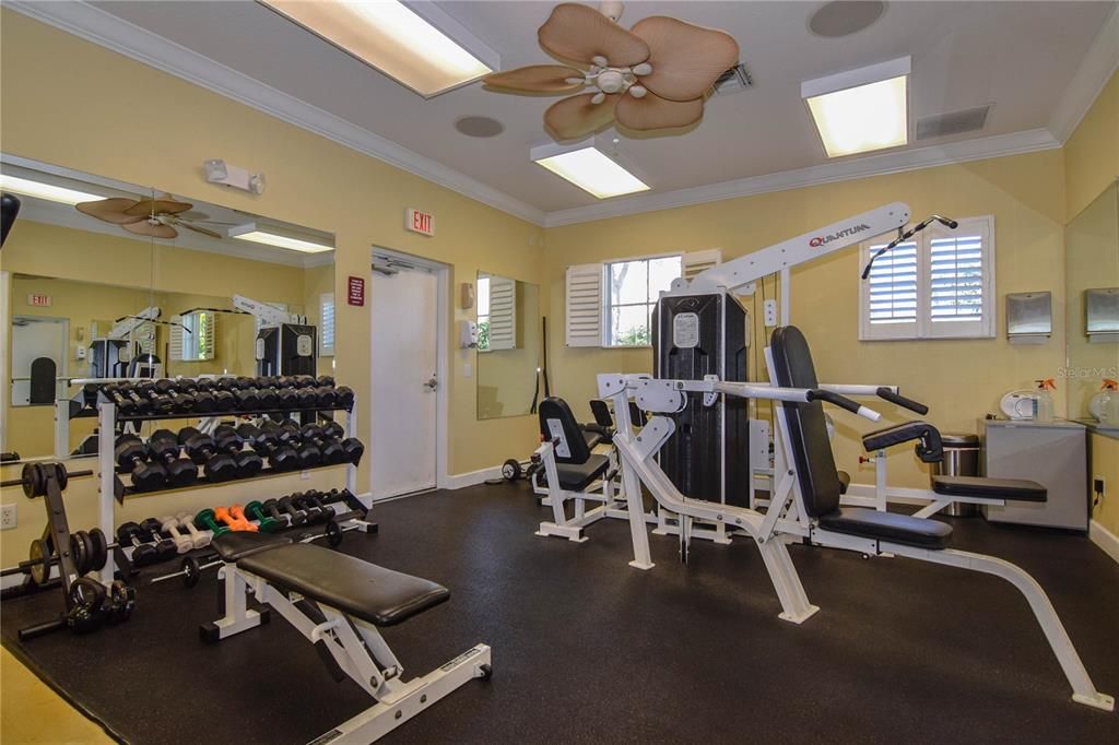 Active With Contract: $425,000 (2 beds, 2 baths, 1700 Square Feet)