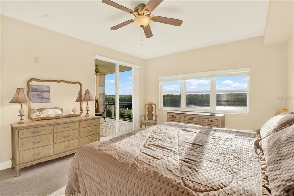 Active With Contract: $425,000 (2 beds, 2 baths, 1700 Square Feet)