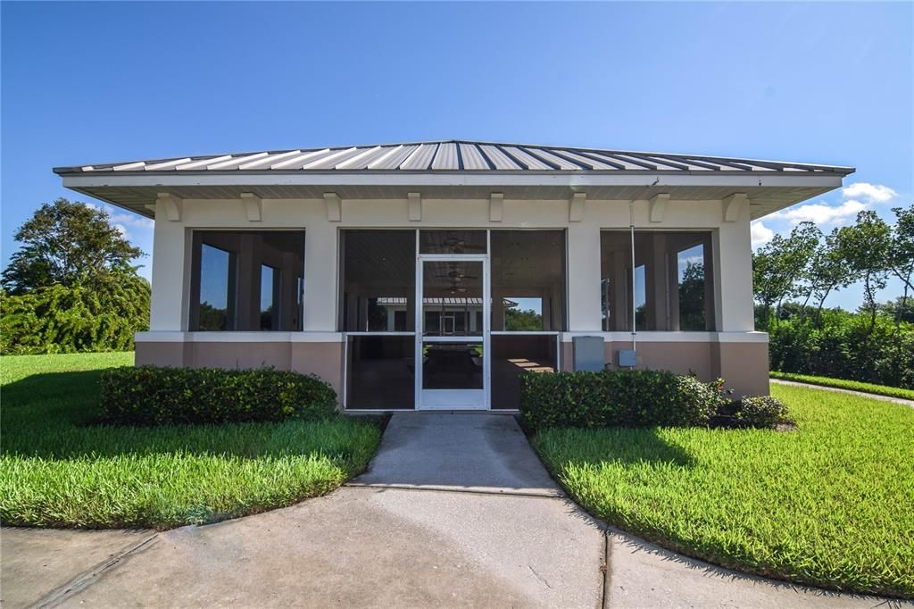 Active With Contract: $425,000 (2 beds, 2 baths, 1700 Square Feet)