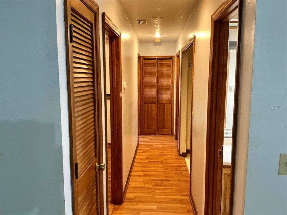 Active With Contract: $269,000 (3 beds, 2 baths, 1831 Square Feet)