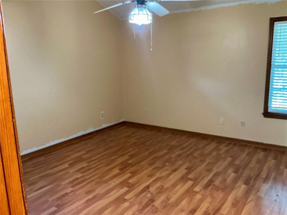 Active With Contract: $269,000 (3 beds, 2 baths, 1831 Square Feet)