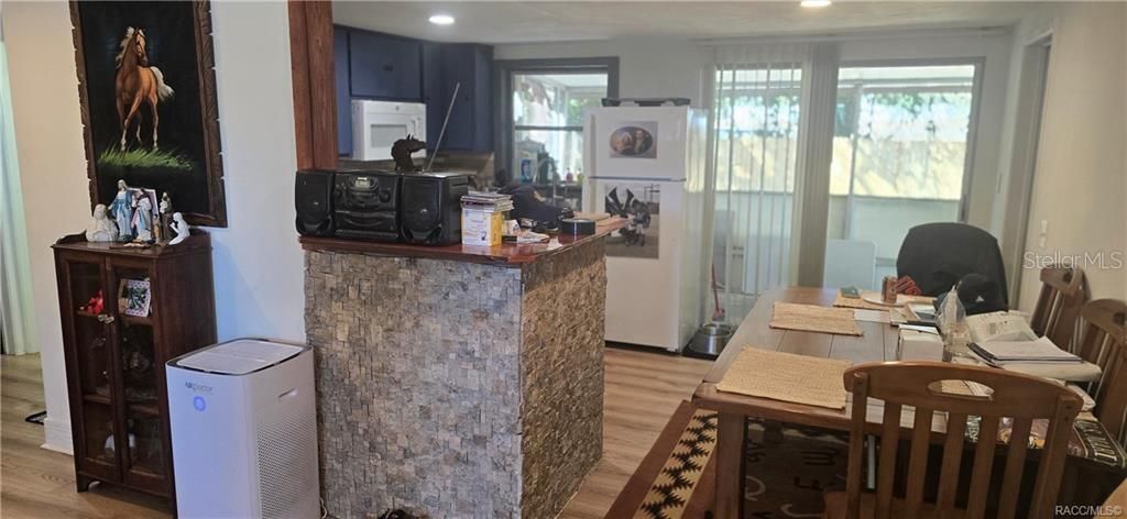 待售: $149,900 (2 贝兹, 1 浴室, 1008 平方英尺)