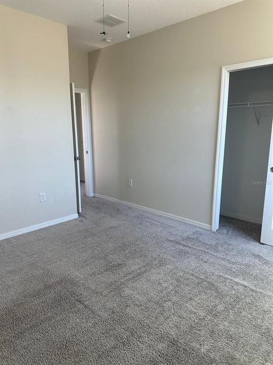 For Rent: $2,350 (4 beds, 3 baths, 2572 Square Feet)