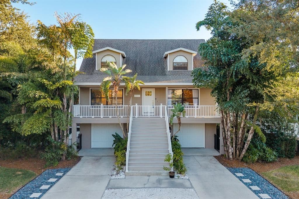 For Sale: $934,900 (4 beds, 3 baths, 2502 Square Feet)