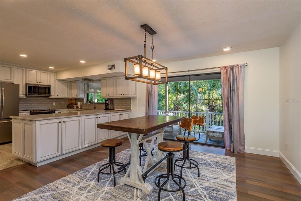 For Sale: $934,900 (4 beds, 3 baths, 2502 Square Feet)