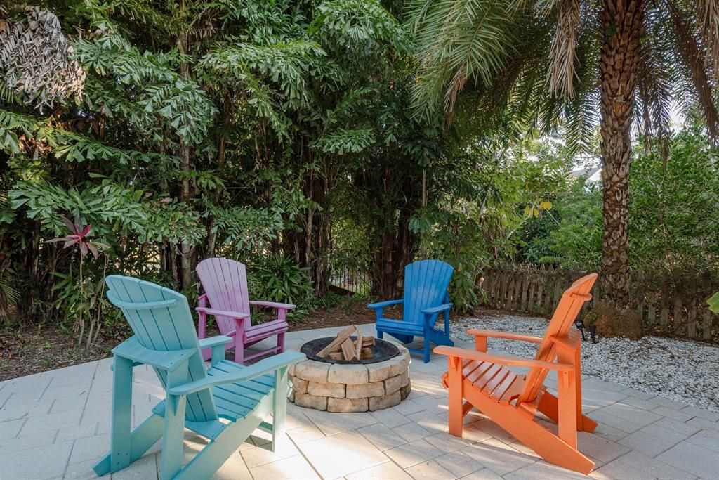 For Sale: $934,900 (4 beds, 3 baths, 2502 Square Feet)