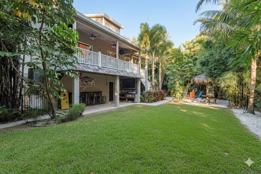 For Sale: $934,900 (4 beds, 3 baths, 2502 Square Feet)