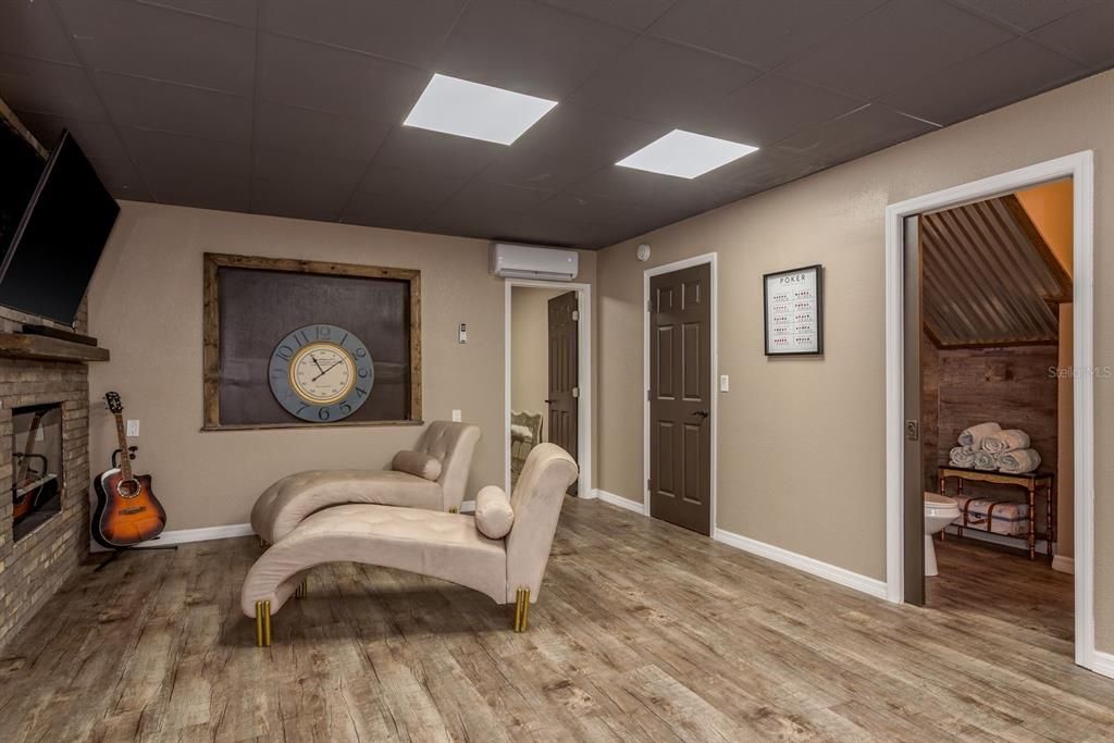 For Sale: $934,900 (4 beds, 3 baths, 2502 Square Feet)