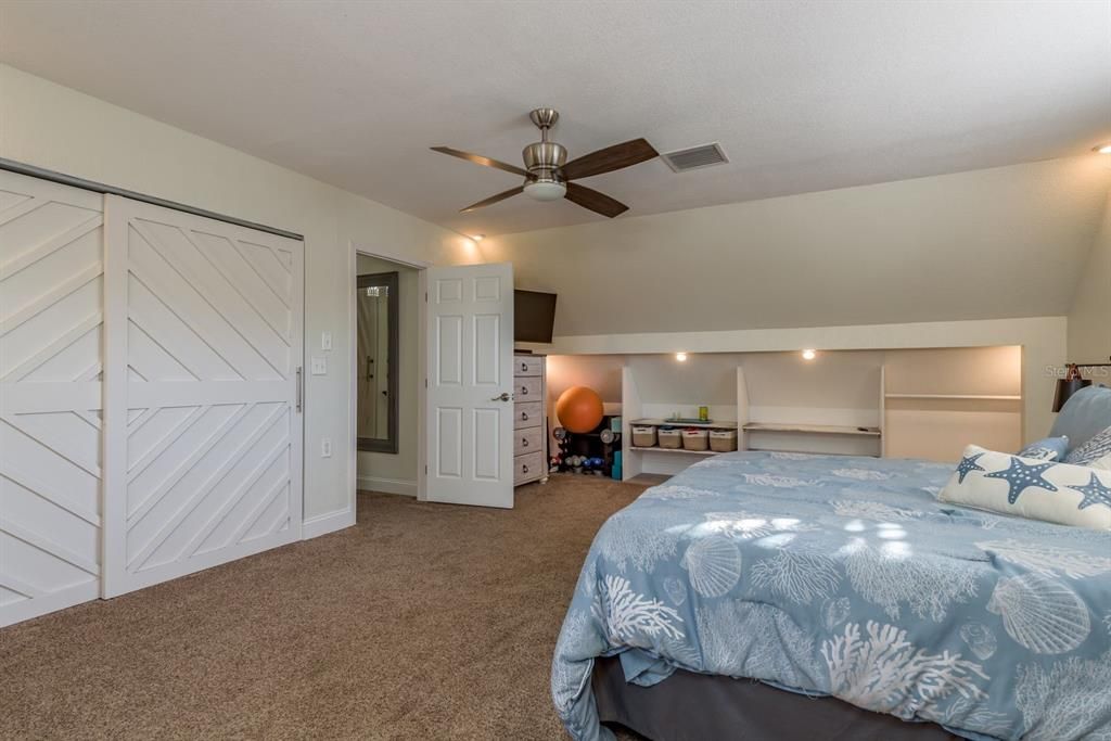 For Sale: $934,900 (4 beds, 3 baths, 2502 Square Feet)