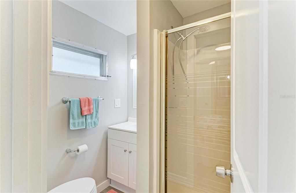 For Sale: $269,000 (2 beds, 2 baths, 1015 Square Feet)