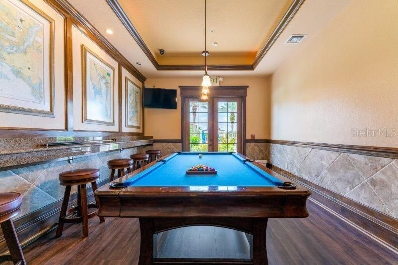 出租: $3,000 (3 贝兹, 2 浴室, 2338 平方英尺)