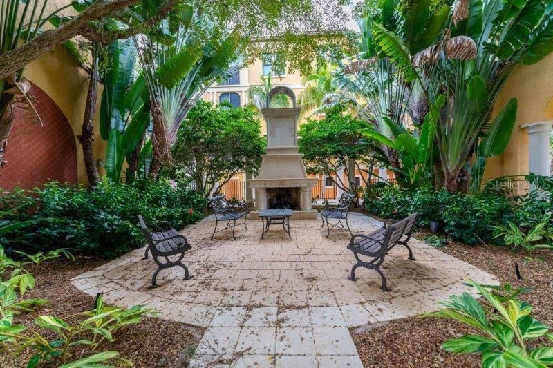 出租: $3,000 (3 贝兹, 2 浴室, 2338 平方英尺)