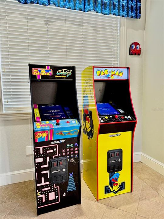 待售: $260,000 (3 贝兹, 2 浴室, 1249 平方英尺)