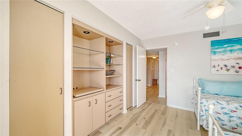 На продажу: $778,000 (2 спален, 2 ванн, 1523 Квадратных фут)