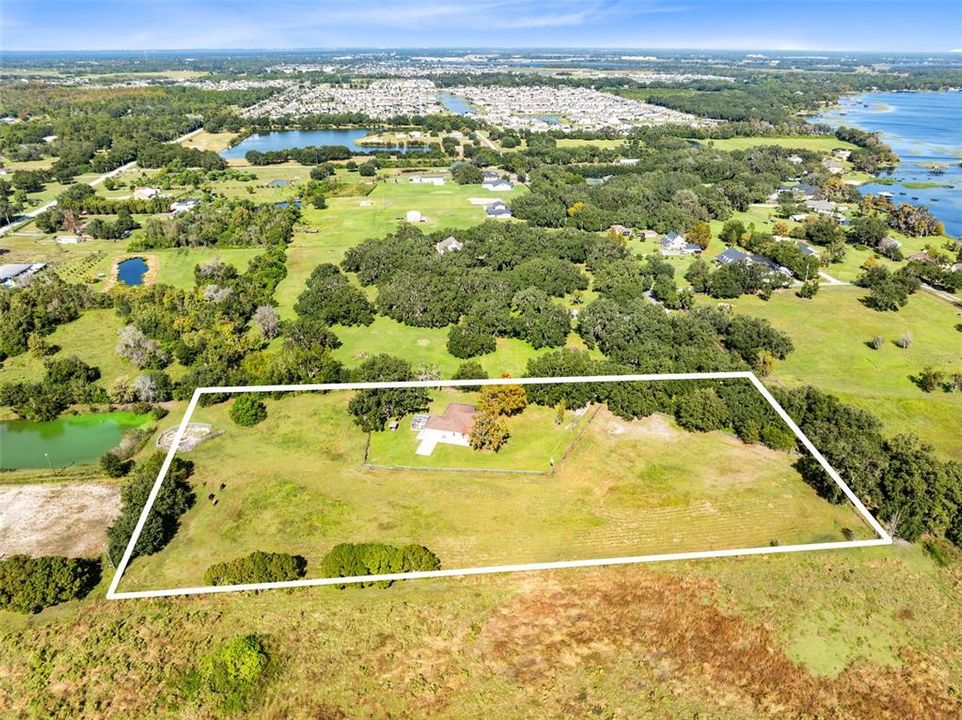 For Sale: $695,000 (3 beds, 2 baths, 1967 Square Feet)