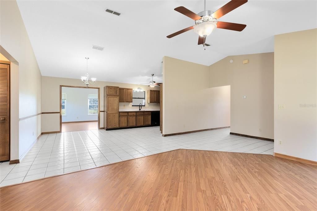 For Sale: $695,000 (3 beds, 2 baths, 1967 Square Feet)