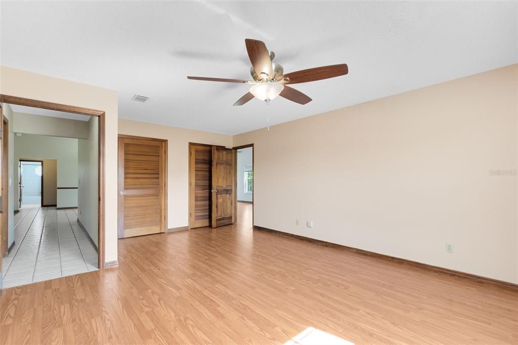 For Sale: $695,000 (3 beds, 2 baths, 1967 Square Feet)