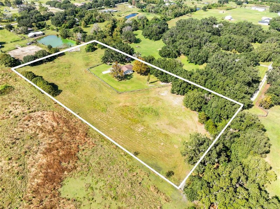 For Sale: $695,000 (3 beds, 2 baths, 1967 Square Feet)