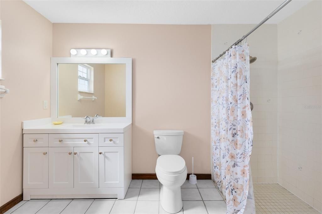 For Sale: $695,000 (3 beds, 2 baths, 1967 Square Feet)