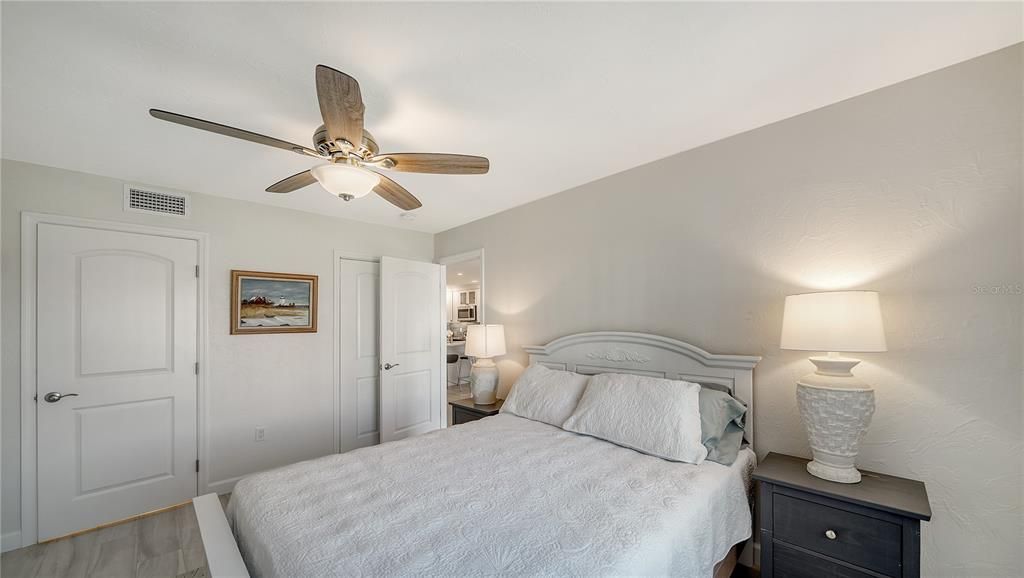 En Venta: $595,000 (2 camas, 2 baños, 931 Pies cuadrados)