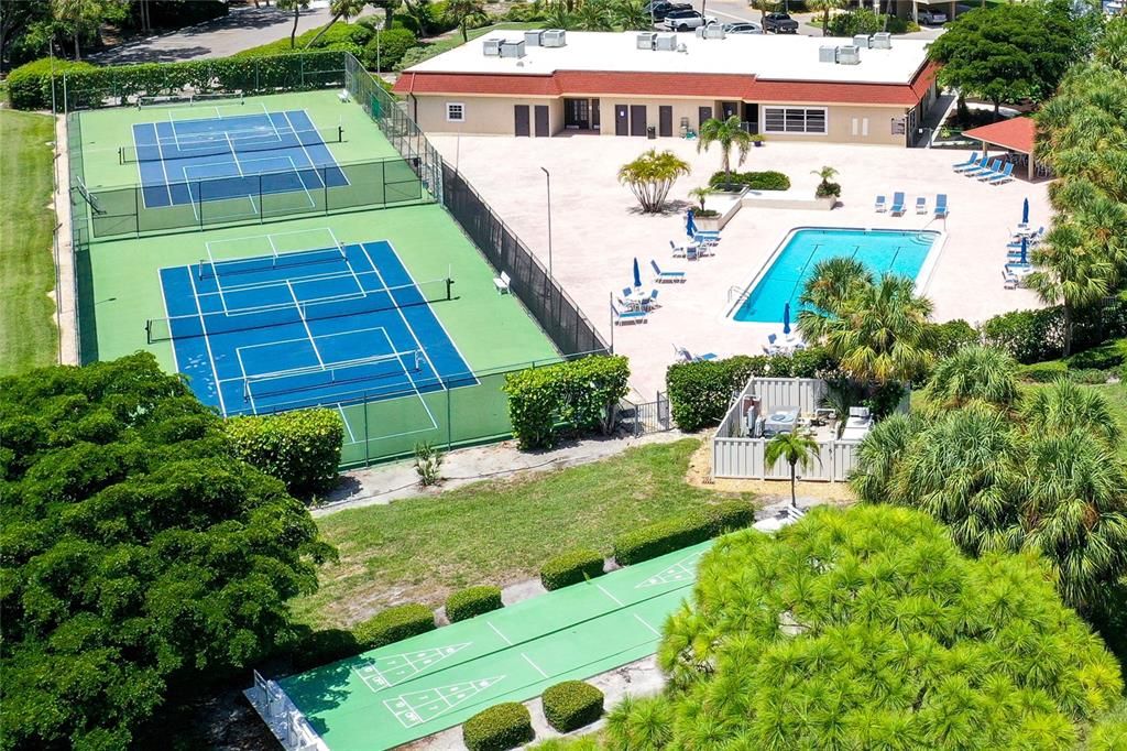 En Venta: $595,000 (2 camas, 2 baños, 931 Pies cuadrados)