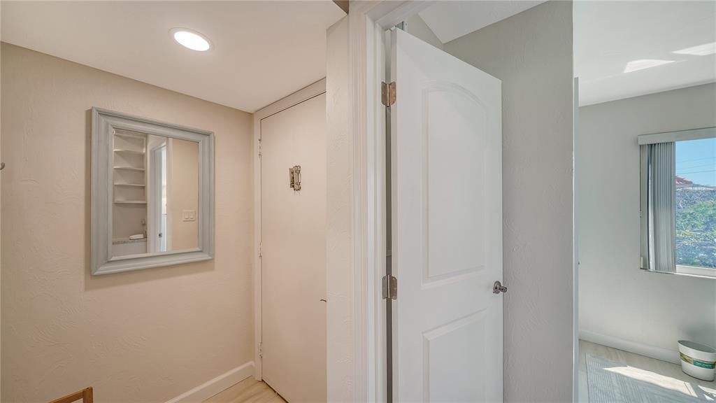 En Venta: $595,000 (2 camas, 2 baños, 931 Pies cuadrados)